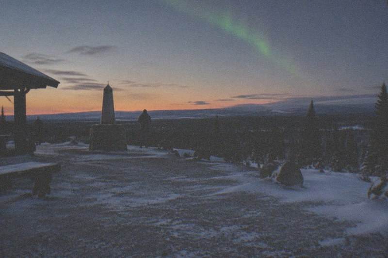 Full-Day Arctic Circle Sign Trip